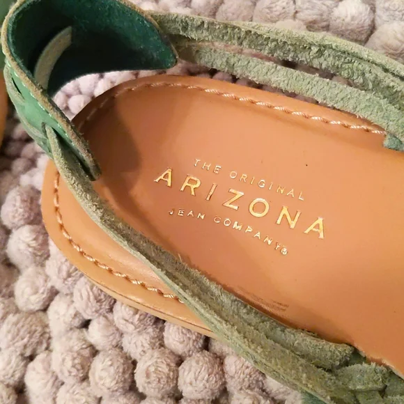 Adorable Huaraches Strappy Sandals - Picture 6 of 7